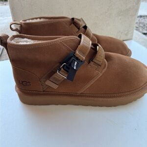 New UGG quick click Tan Suede Buckle Boots